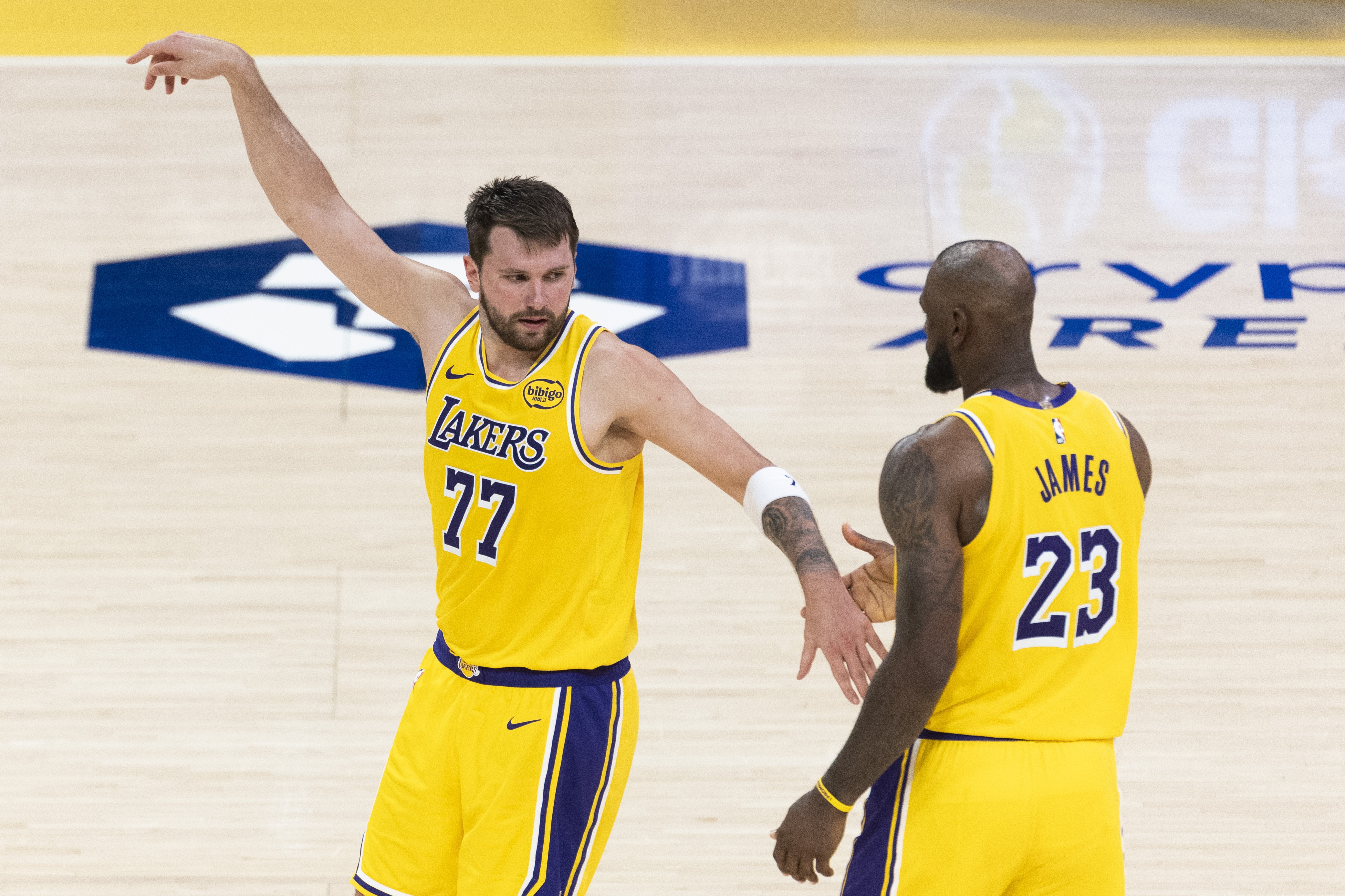 博鱼体育官方网站-生涯场均得分+篮板+助攻之和：大帅57.4断档第1 东契奇第2老詹第8